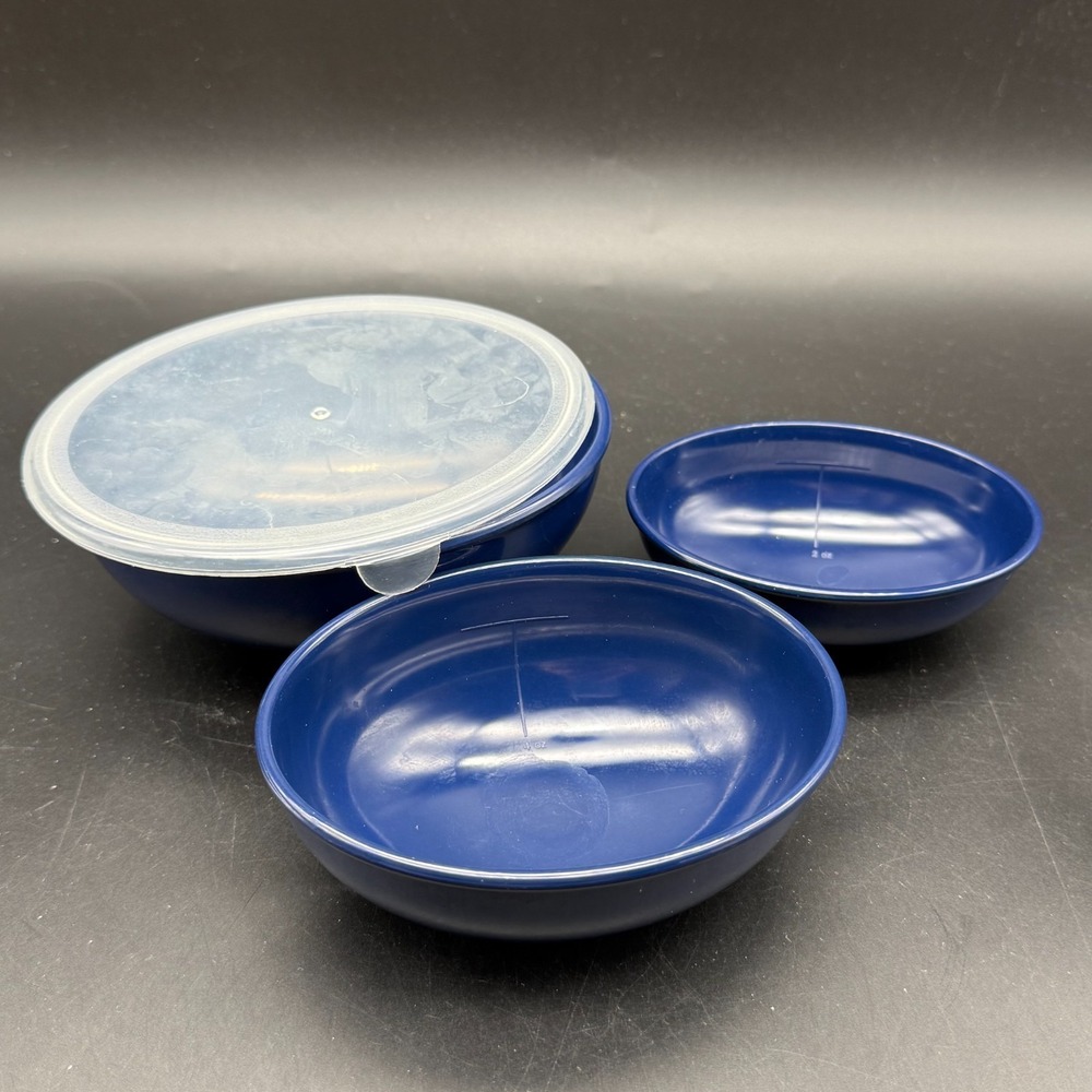 SET OF 3 HITZLER BLUE MEASURING BOWLS WITH A LID 5.25" 4.75" 4"